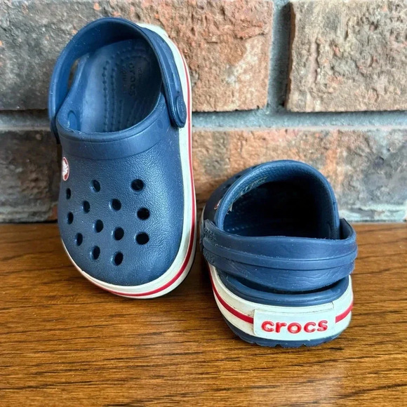 Crocs Toddler & Kids Crocband Clog Navy / Red Size 4T / 4C - Picture 2 of 5